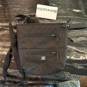 Sherpani Crossbody "Sadie" in Black - RFID, Eco Friendly NWT